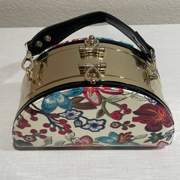 Embroidered Floral Kiss Lock Top Handle Purse Vintage Style Statement Bag - Picture 4 of 10